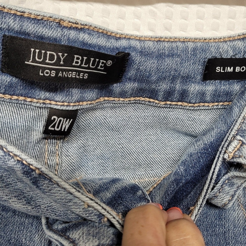 Judy Blue Slim Bootcut Jeans Womens 20W Medium Wash Distressed High Rise 82255 - Picture 2 of 4